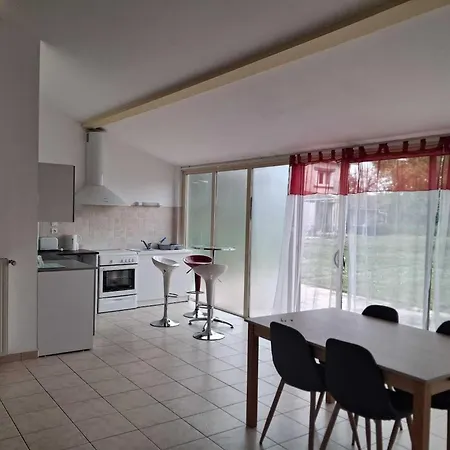 Сasa de vacaciones Sleeps10-privatepool-gamesroom-gatedgardens *