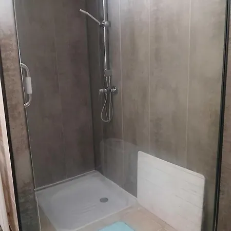 Sleeps10-privatepool-gamesroom-gatedgardens * Paizay-le-Chapt